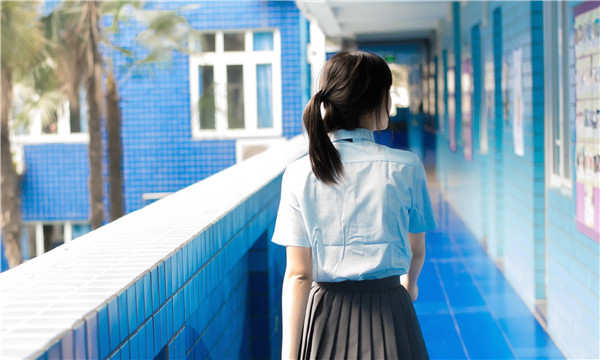 尖草坪如何找到一个可以帮助我生孩子的女人？